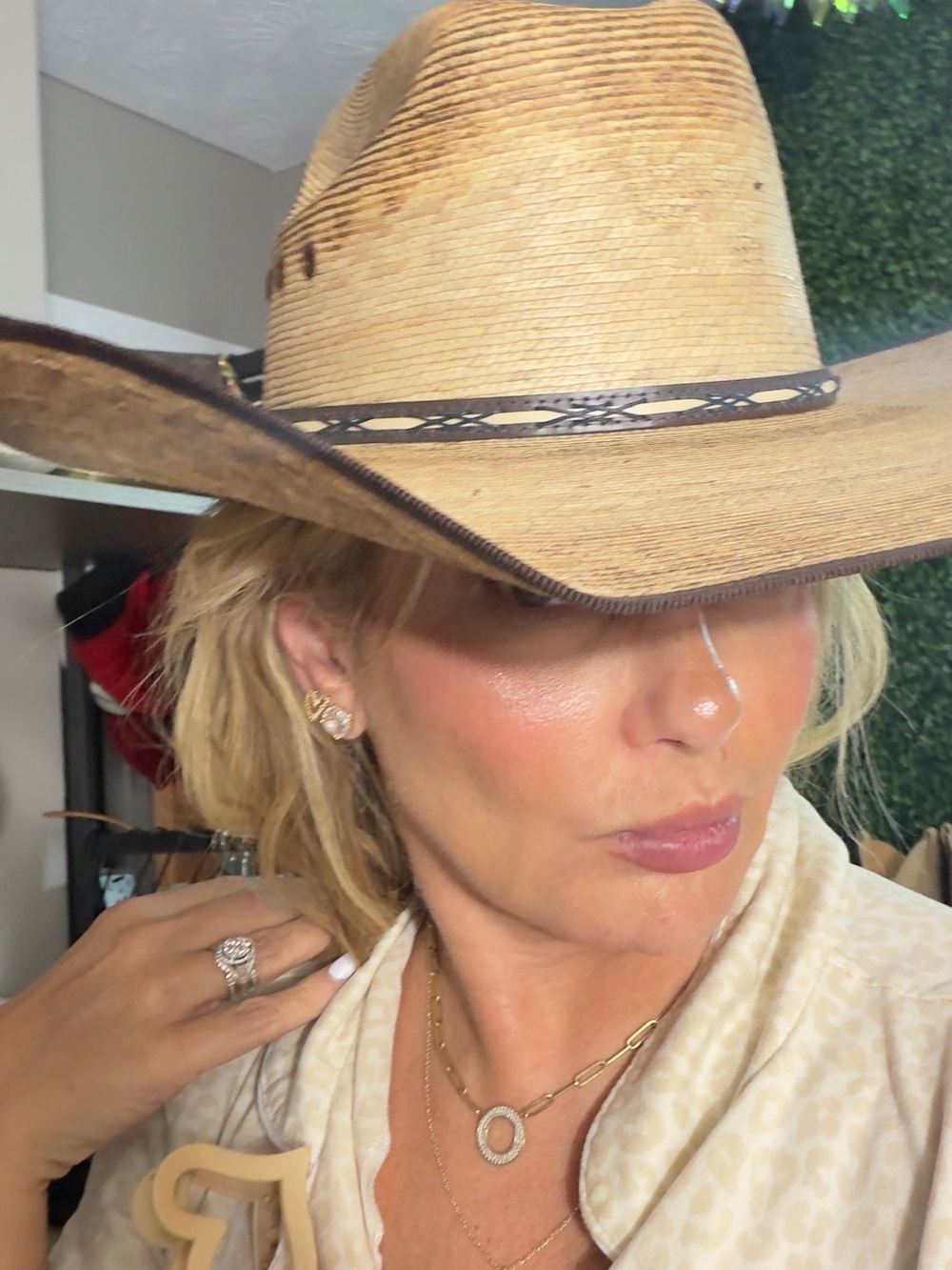 Women's Straw Western Hat in Tan with Braided Accent - Picture 8 of 9